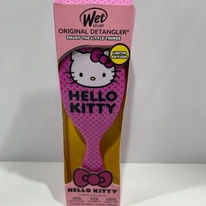 NEW Hello Kitty Sanrio Wetbrush detangling hair brush color Pink-Limited edition